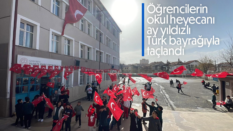 Öğrencilerin okul heyecanı ay yıldızlı Türk bayrağıyla taçlandı